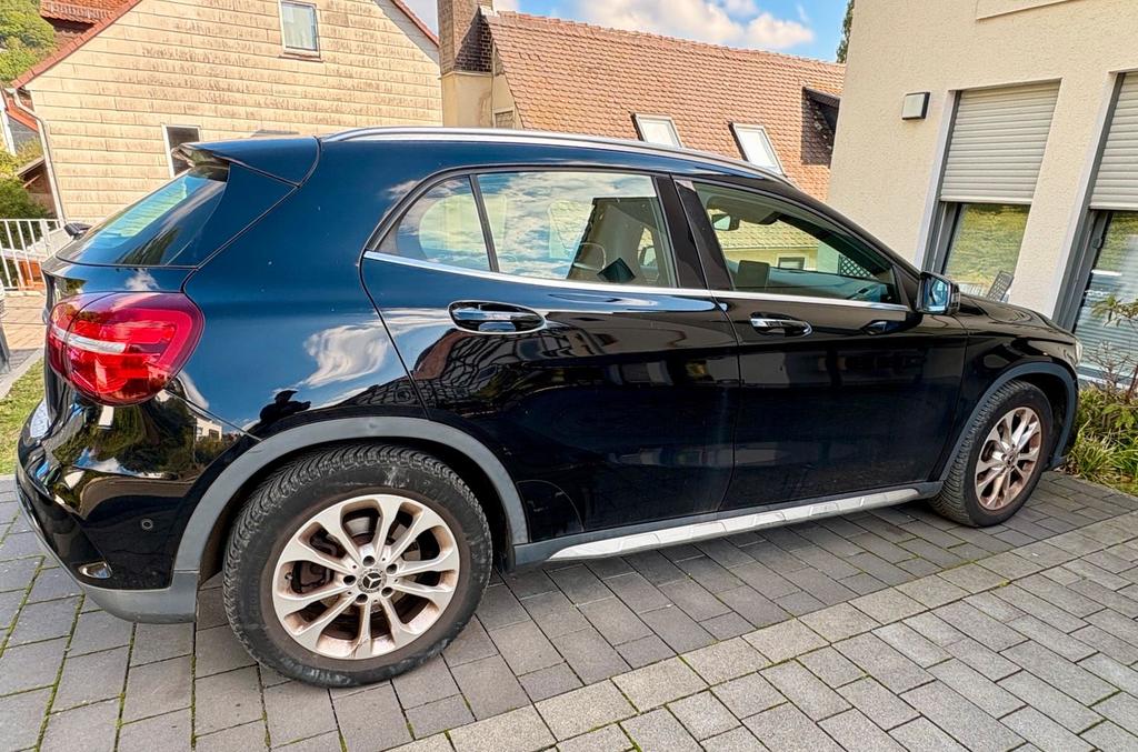 Mercedes-Benz GLA 250