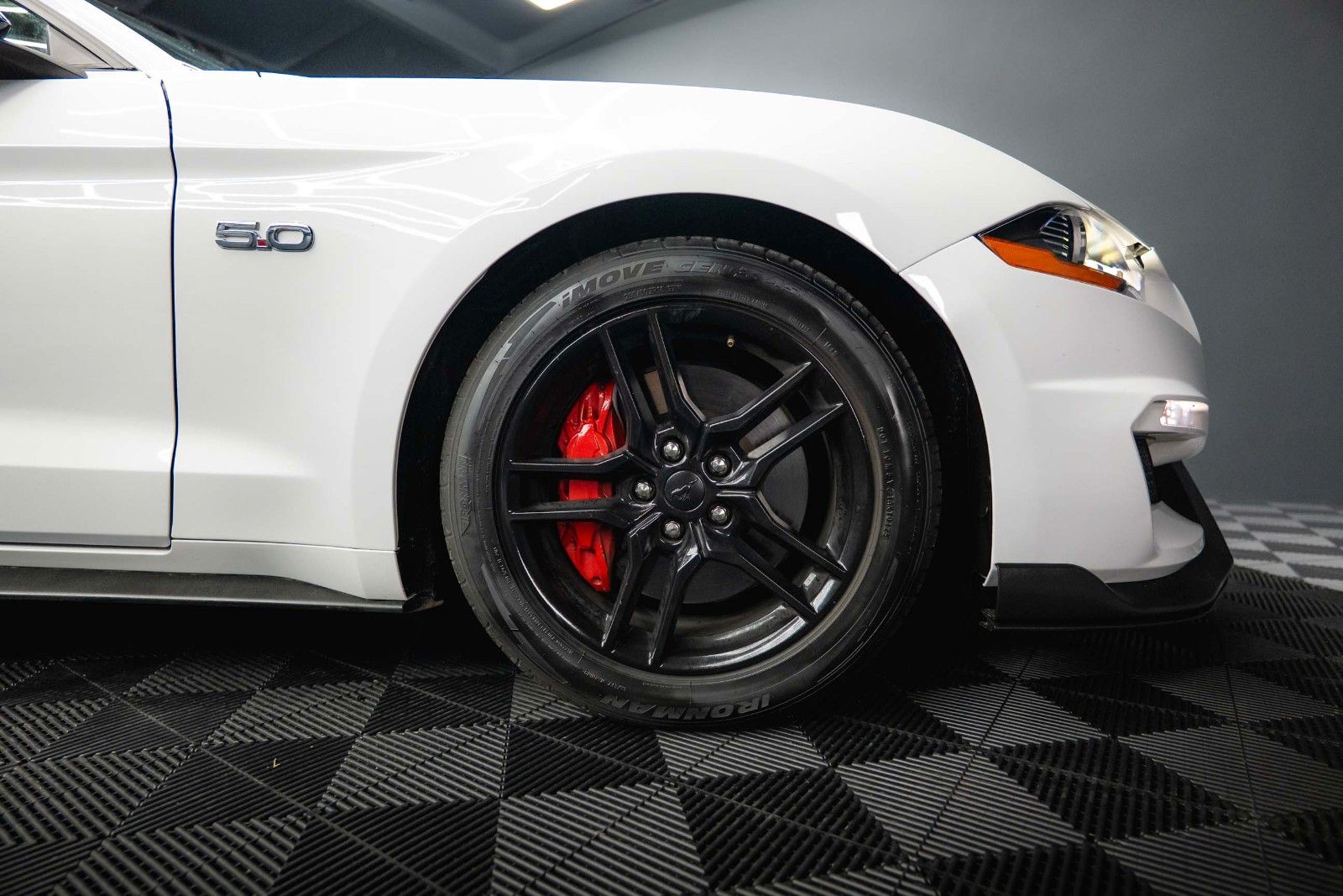 Fahrzeugabbildung Ford Mustang Shelby GT 500 5.0 V8 Performance PREMIUM