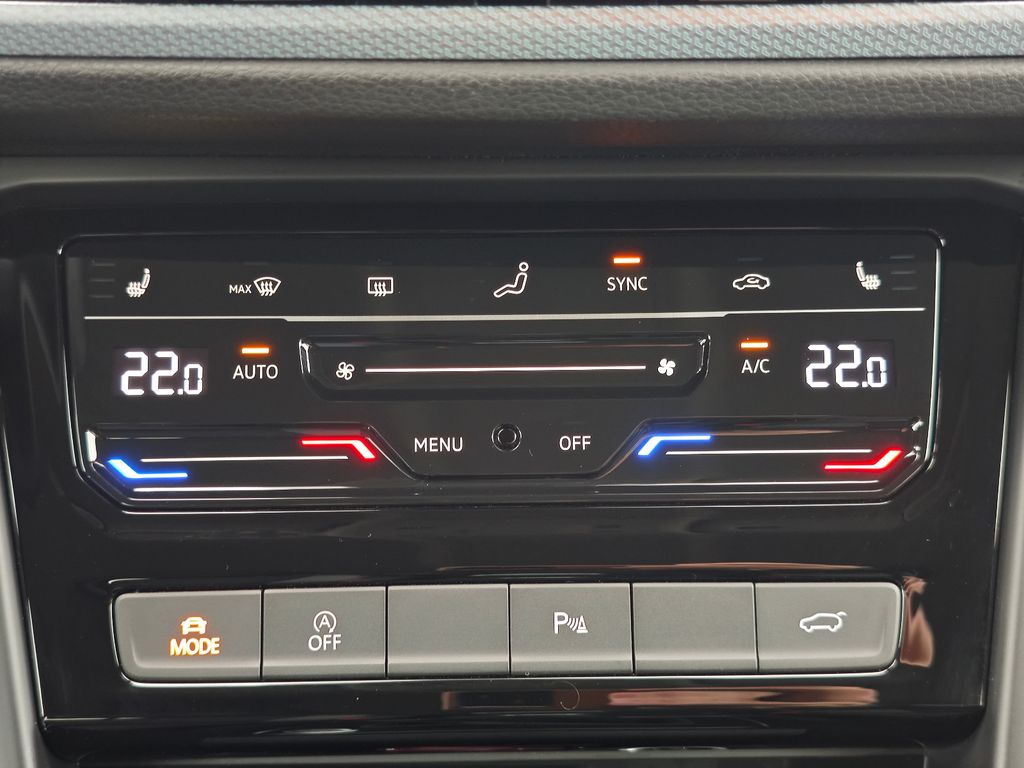 VW Touran Comfortline 150PS # 7-Sitzer # ACC # NAVI VW Touran Comfortline 150PS # 7-Sitzer # ACC # NAVI