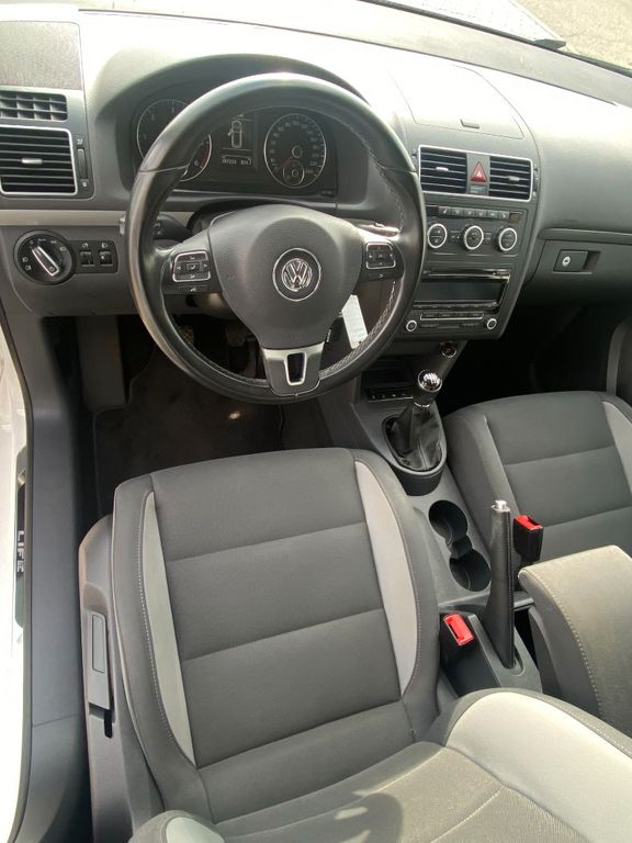 VW Touran 1.6 TDI Life BMT, Bild 12