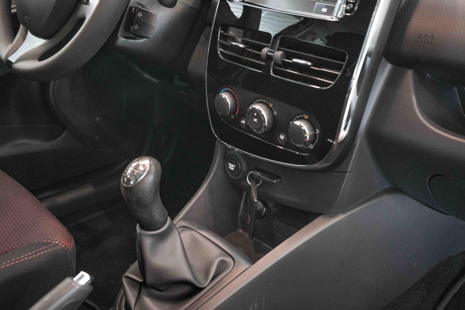 Renault Clio IV Expression Klimaanlage Tempomat