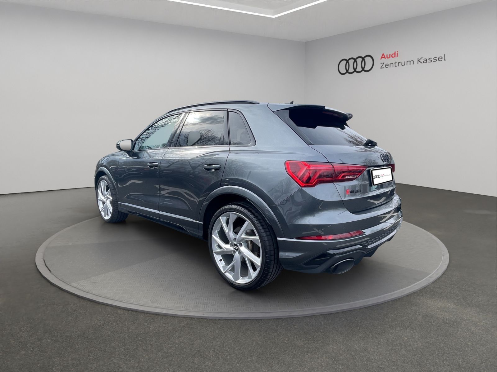 Audi RSQ3 - Bild 6