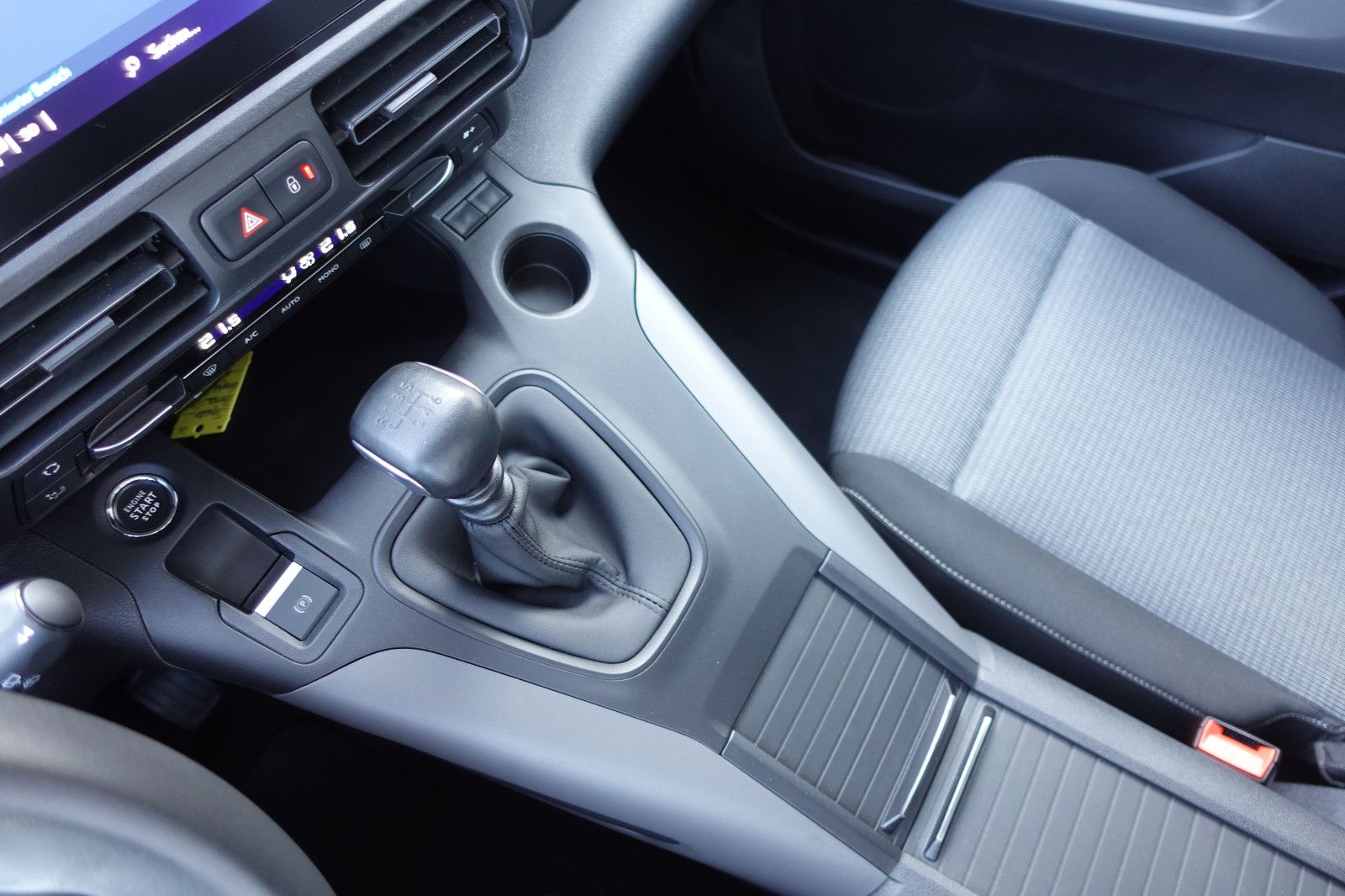 Fahrzeugabbildung Toyota Proace City Verso L2 Executive 1.2T,Navi,Kamera
