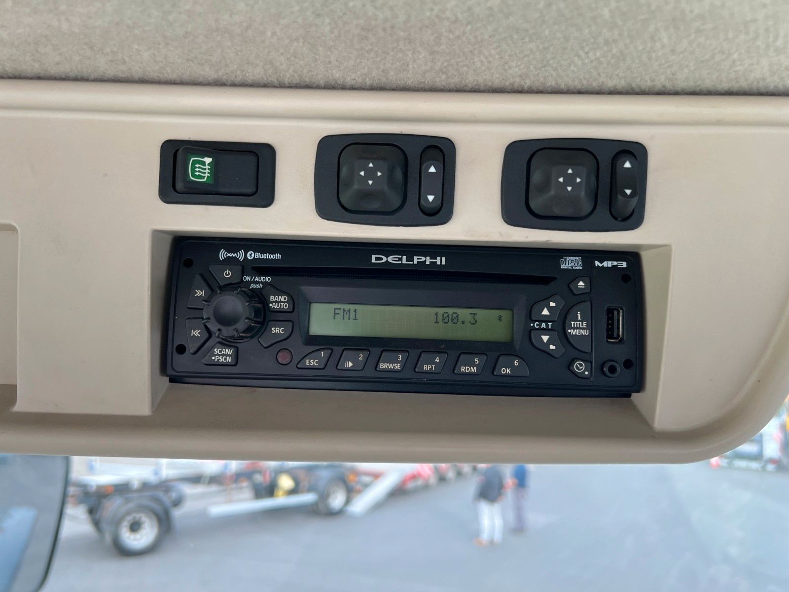 Fahrzeugabbildung John Deere 8295 R / kein AdBlue / Rückfahreinrichtung