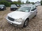 Mercedes-Benz C 180 Kompressor, Kamera, Navi, Klima, Tüv neu - gebrauchte Mercedes-Benz C-Klasse aus dem Jahr 2002