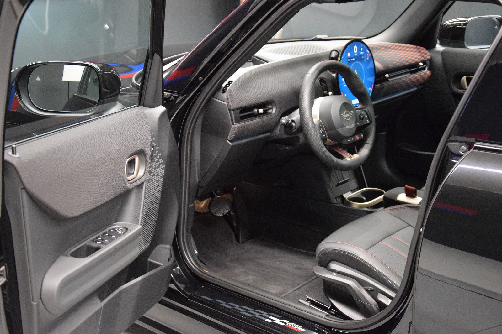 Fahrzeugabbildung MINI Cooper S John Cooper Works Trim 5-Türen Pano HuD
