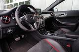 Mercedes-Benz GLA 45 AMG 361 pk 4MATIC AMG-Sportpakket / Xenon - schwarze Mercedes-Benz GLA-Klasse