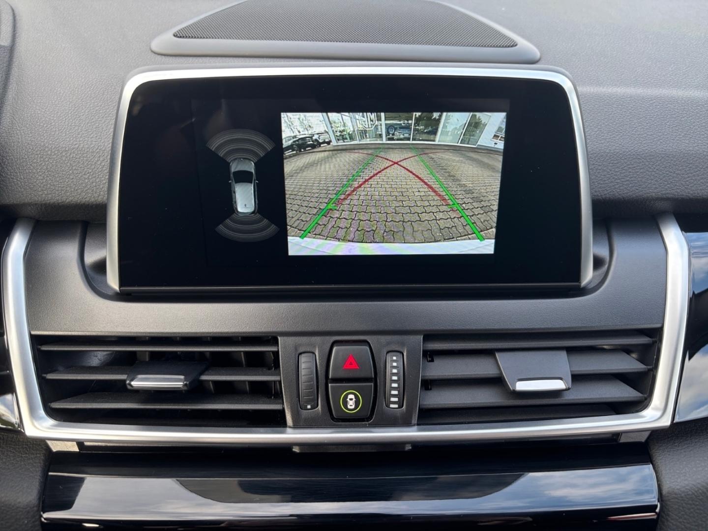 BMW 218 Active Tourer Advantage Navi El. Heckklappe, миниатюра 19