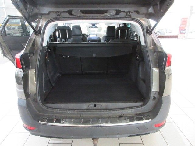 Fahrzeugabbildung Peugeot 5008 Allure 1.5D LED/SHZ/PANO/AHK/LEDER&MASSAGE