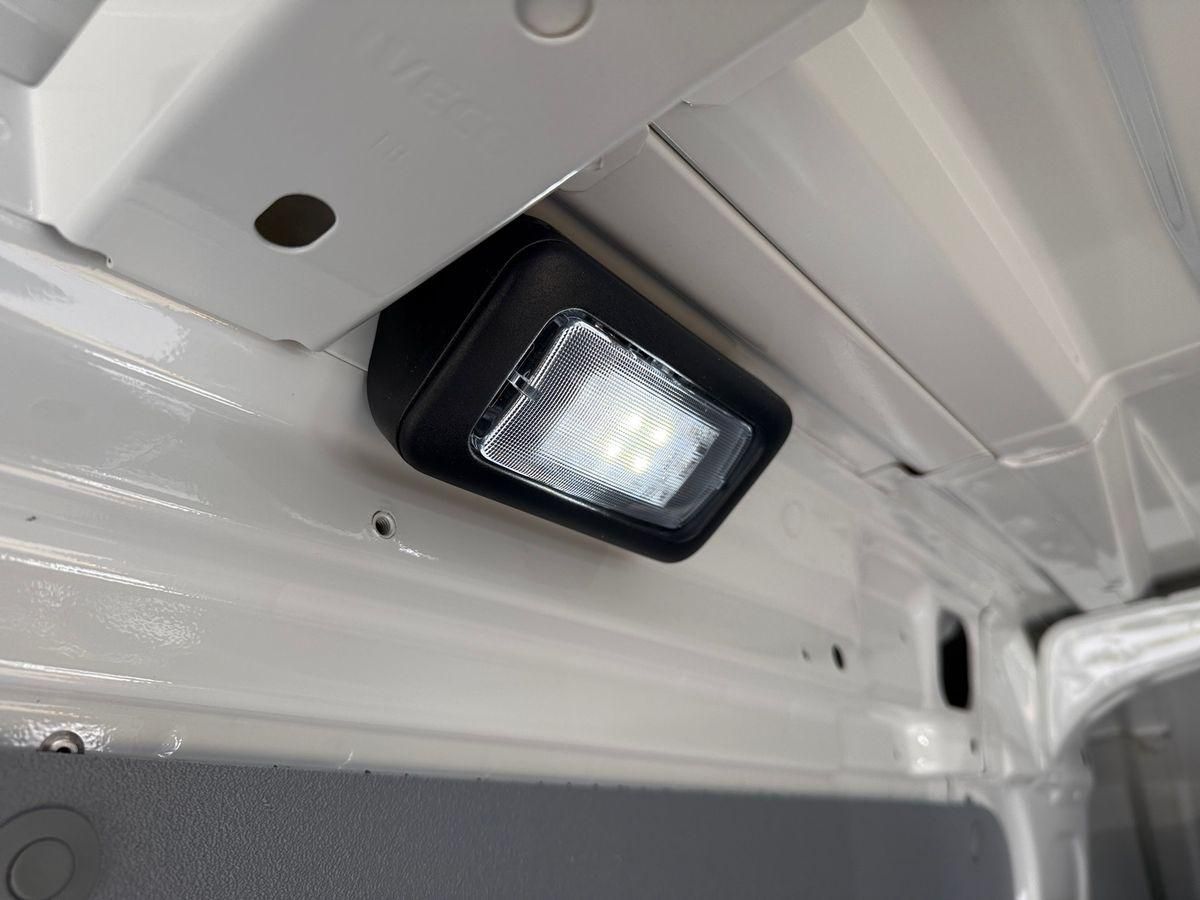 Fahrzeugabbildung Iveco Daily 35S14B V Y Kastenwagen