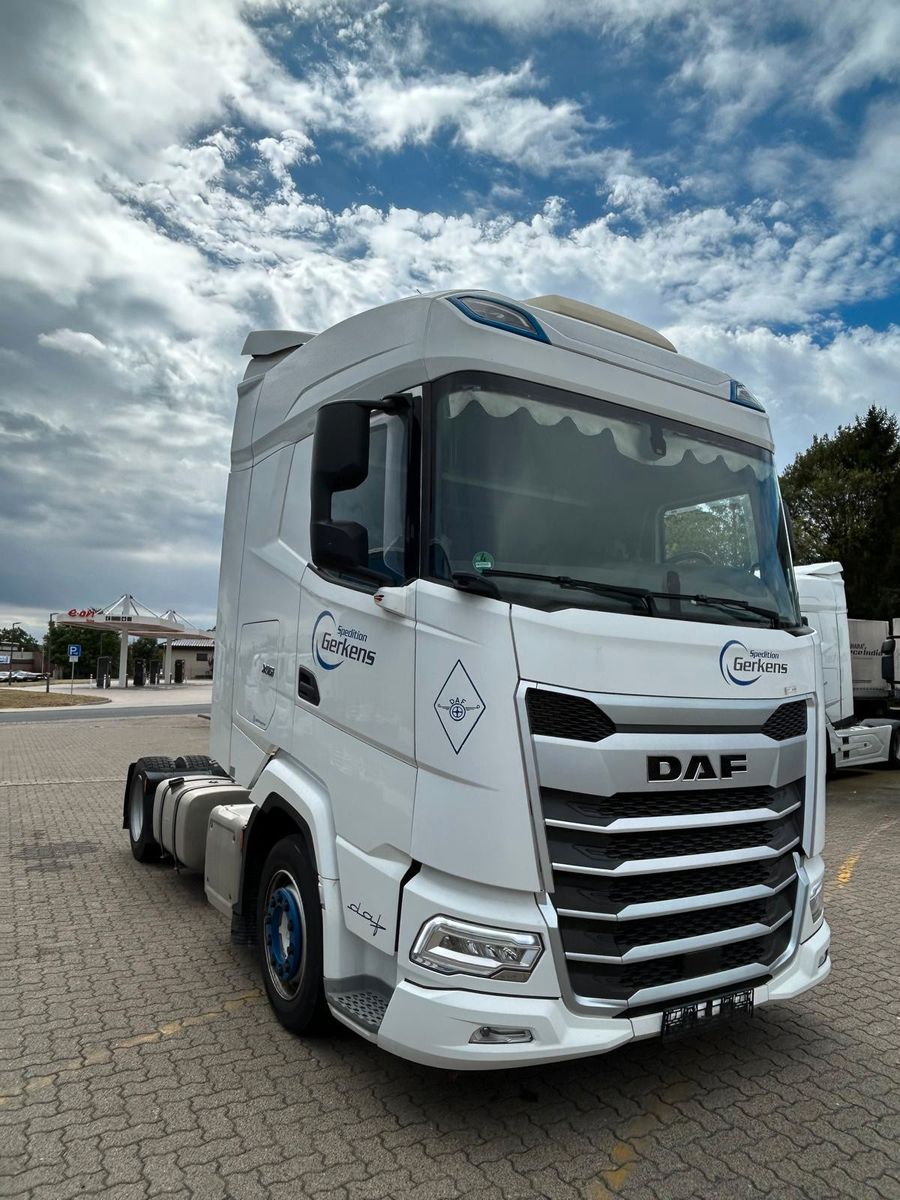 Fahrzeugabbildung DAF XG 480 FT, Low Deck, Intarder