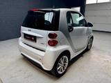 Smart Fortwo Micro Hybrid Drive 52 kW+WHITE+PANO+KLIMA - Smart ForTwo mit Benzin-Antrieb: Kleinwagen
