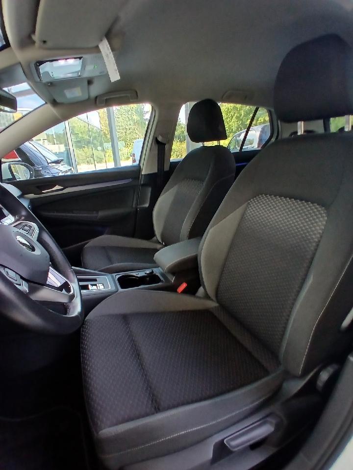 Volkswagen Golf 8 1.5 eTSI Automatik Navi/LED 2.Hand, миниатюра 5