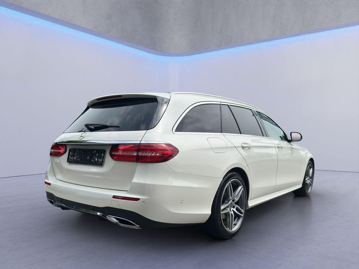 Mercedes-Benz E 220d T AMG-Line LED/360°/Leder/Pano/Burmester