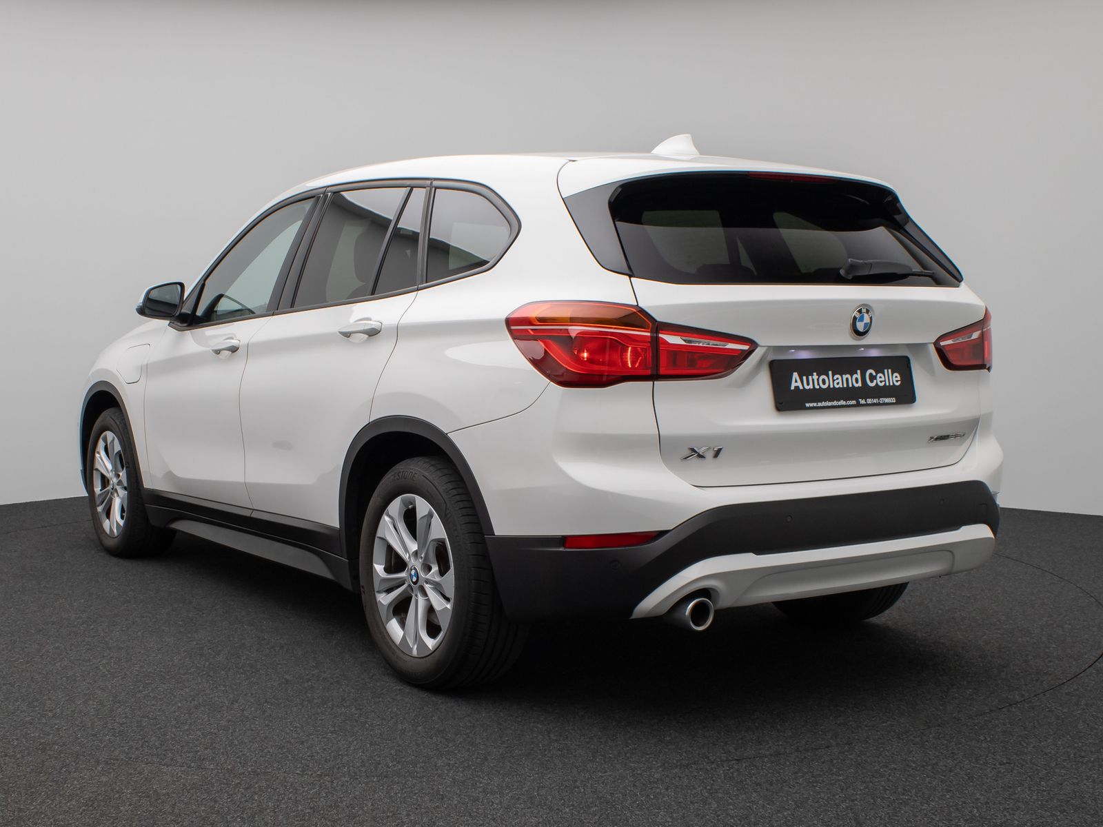 Fahrzeugabbildung BMW X1 xD25e Parkassist DAB Navi Geschwindigkeitsreg