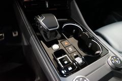 VW Touareg TDI R-Line | Leder | HuD | Luftfederung VW Touareg TDI R-Line | Leder | HuD | Luftfederung