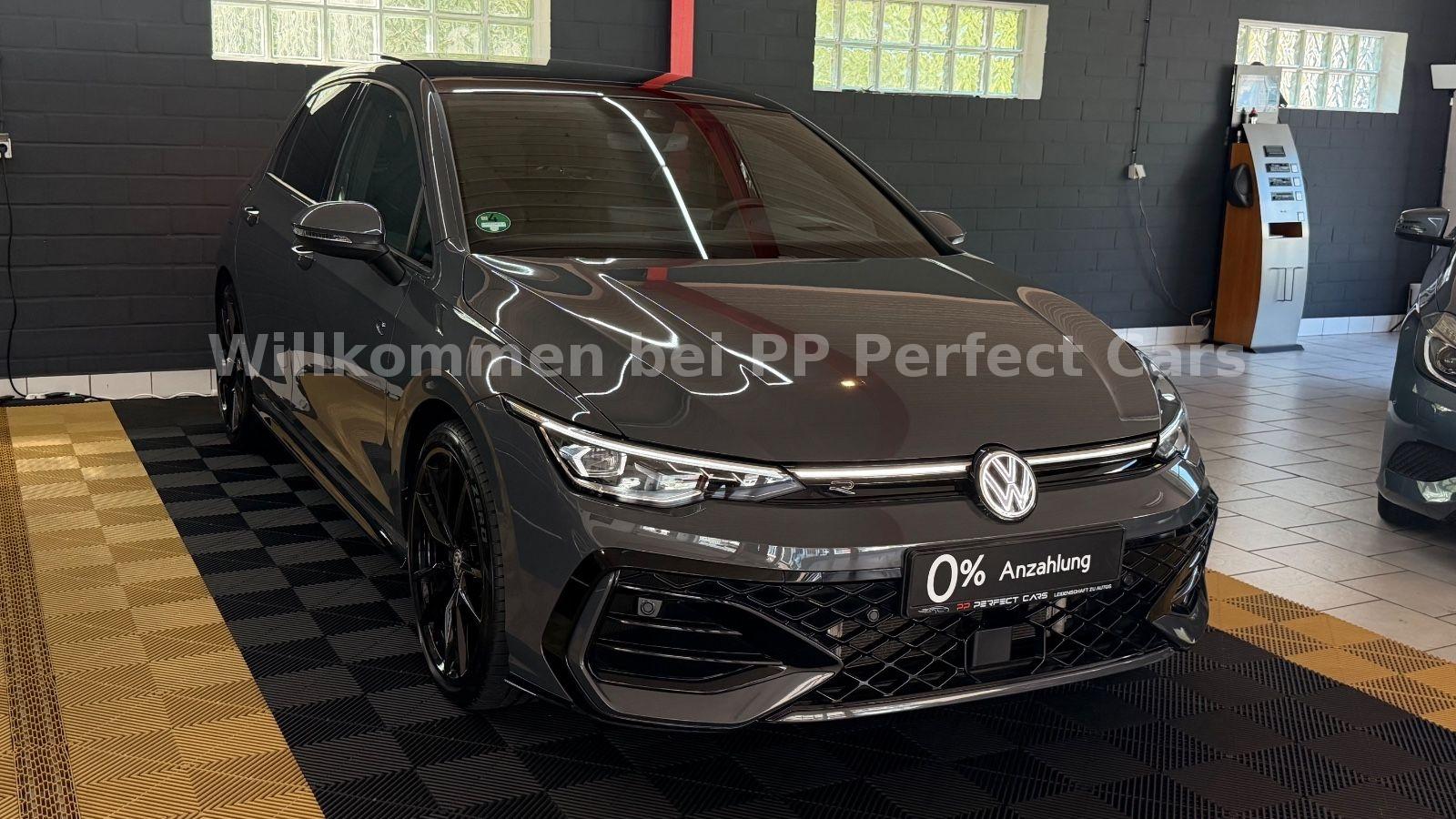 Volkswagen Golf VIII 2.0 TSI 4Motion R-Line|PANO|HUD|AHK|19