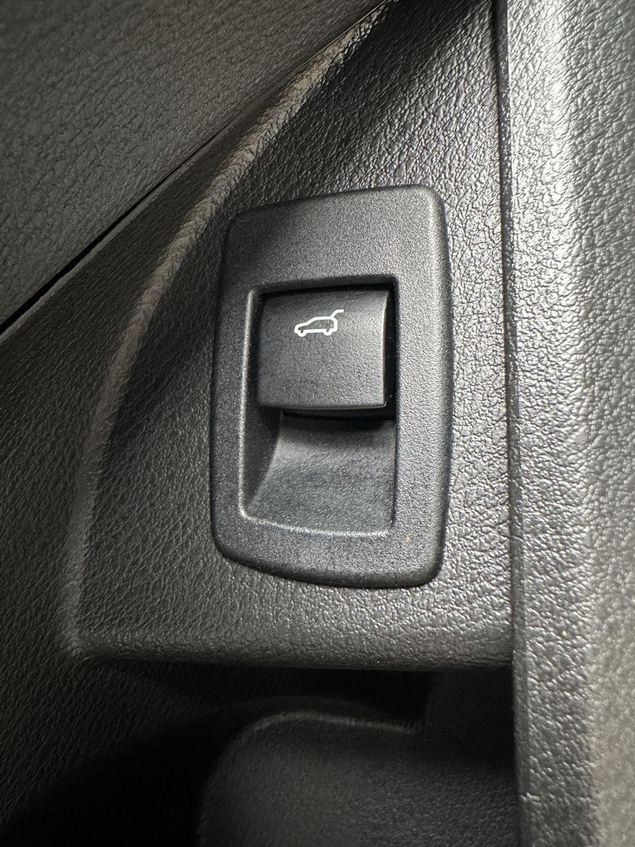 Fahrzeugabbildung BMW X2 sDrive20d Advantage NAV+LED+SHZ+HUD+H&K+ACC