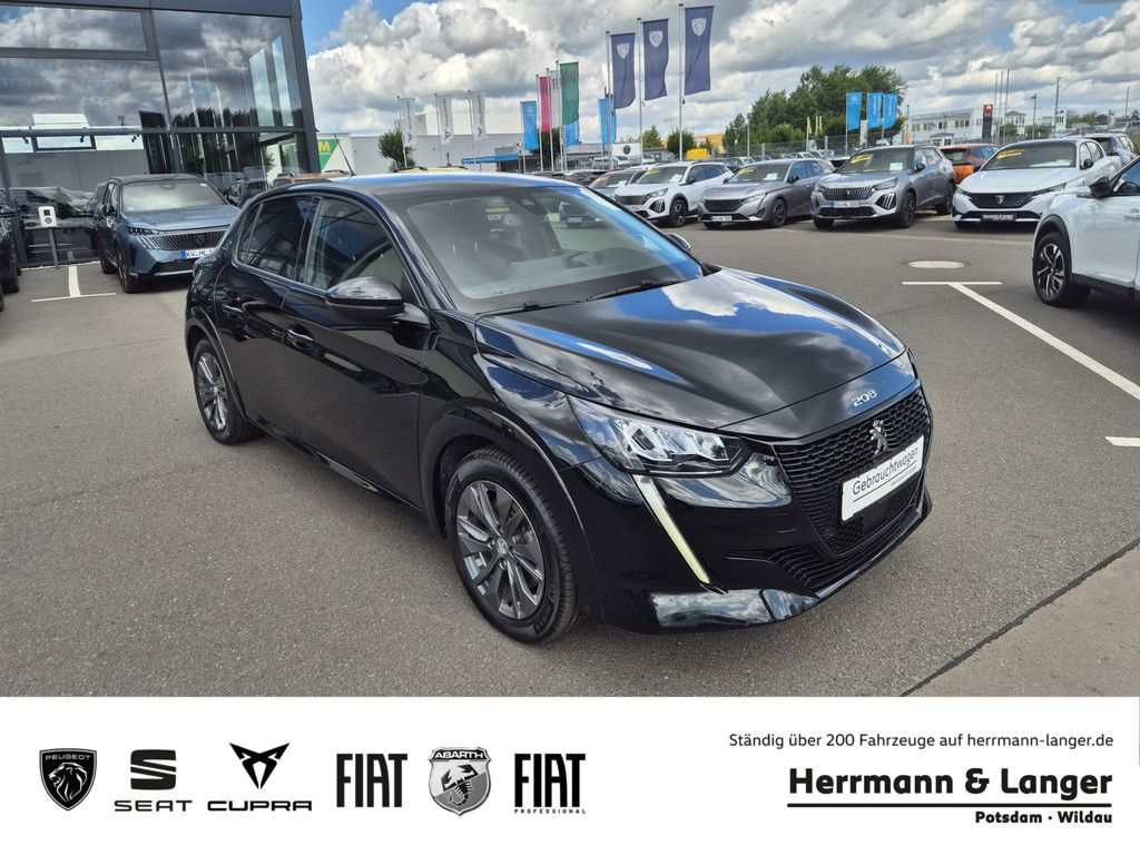 Foto: PEUGEOT e-208 (Fahrzeug-Nummer  MT030202)