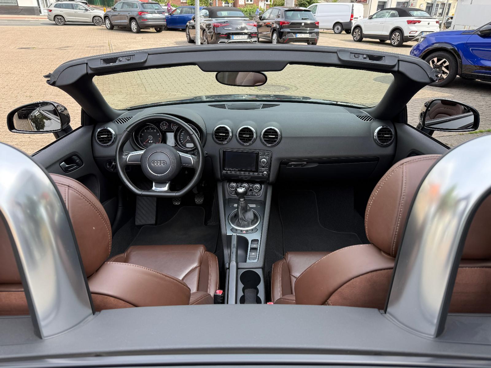 Audi TT Roadster 1.8 TFSI LEDER/XENON/NAVI/SITZHZG.