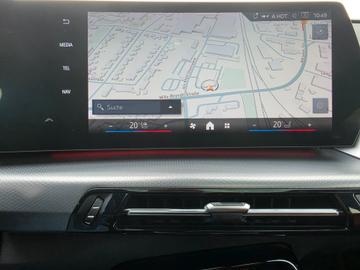 2024 BMW IX2 缩略图 11