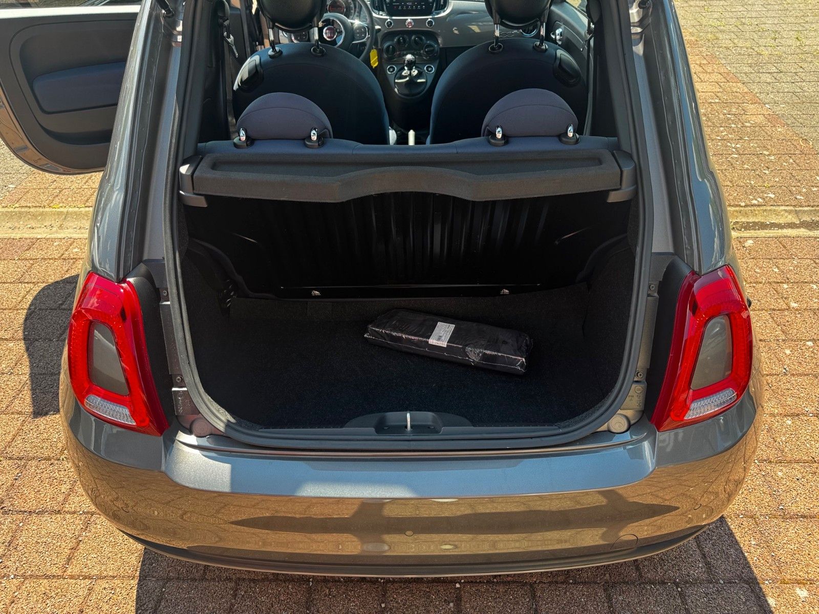 Fahrzeugabbildung Fiat 500 1.0 GSE Hybrid CLUB 70PS