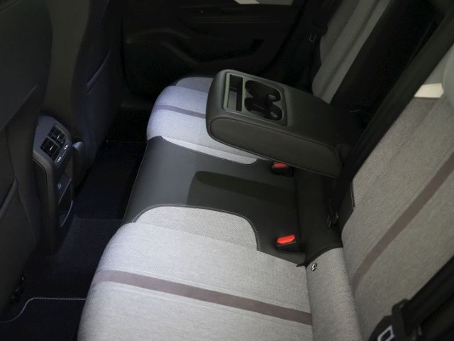 Astra L LIM BUSINESS ELEGANCE PHEV AT+LED+NAVI+R