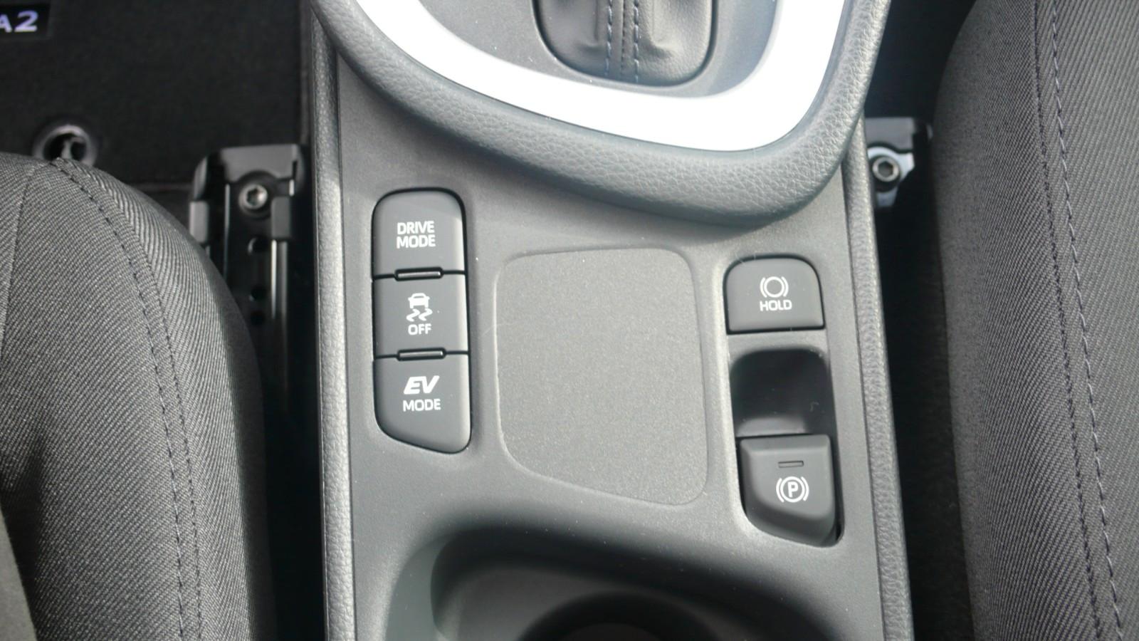 Mazda 2 Hybrid 1.5L Center Line Automatik