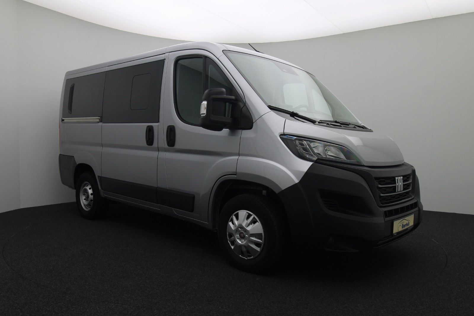 Fahrzeugabbildung Fiat Ducato 30 L1H1 2.2 Panorama - Komfort-Fahrersitz