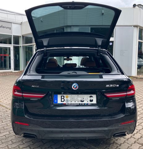 Touring 530 e xDrive M Sport HUD Pano AHK