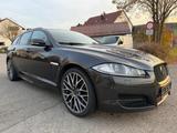 Jaguar XF 3.0 L V6 S Sportbrake, KEYLESS,XENON,AHK - Jaguar XF mit Diesel-Antrieb: Kombi, 3.0