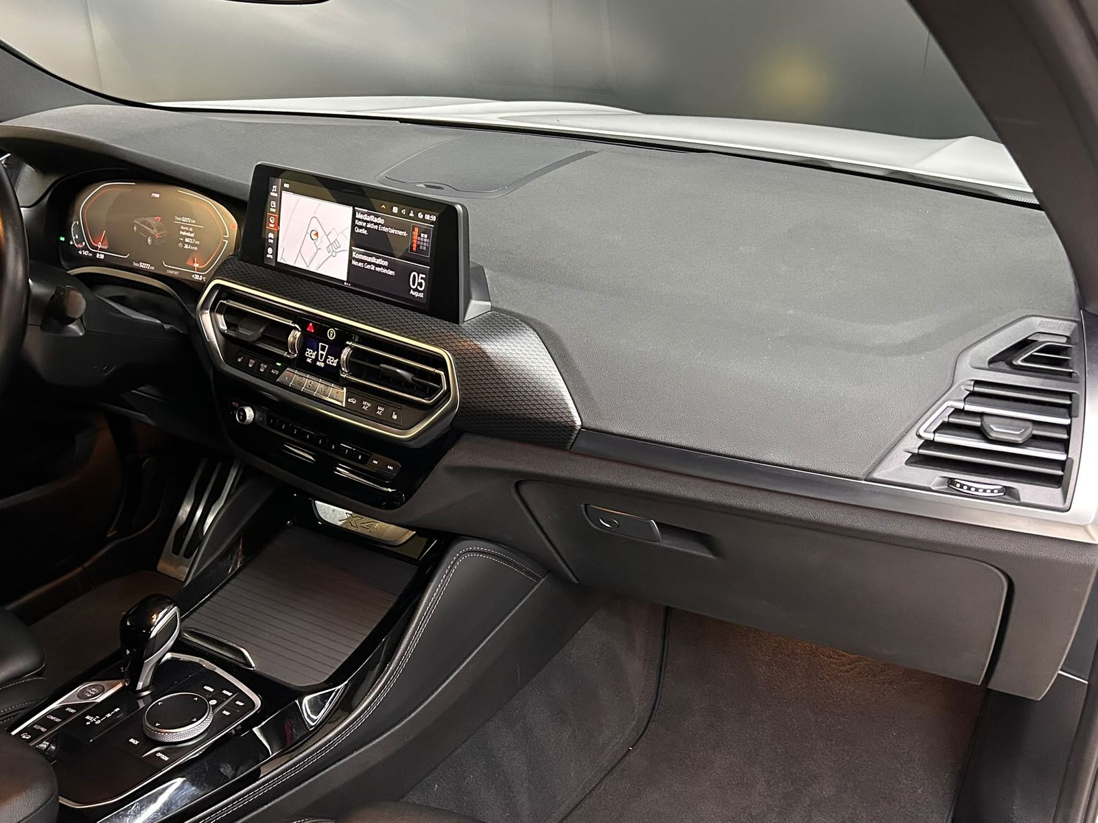 Fahrzeugabbildung BMW X4 xDr M Sport SHADO+LEDER+LED+NAVI+KAMER+TEMP+
