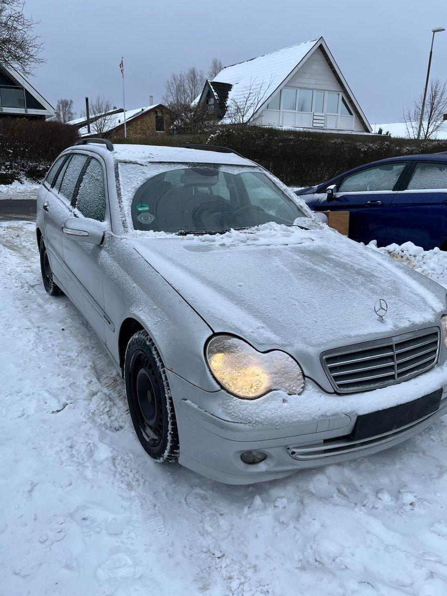 Mercedes-Benz C180 2006 — photo 9