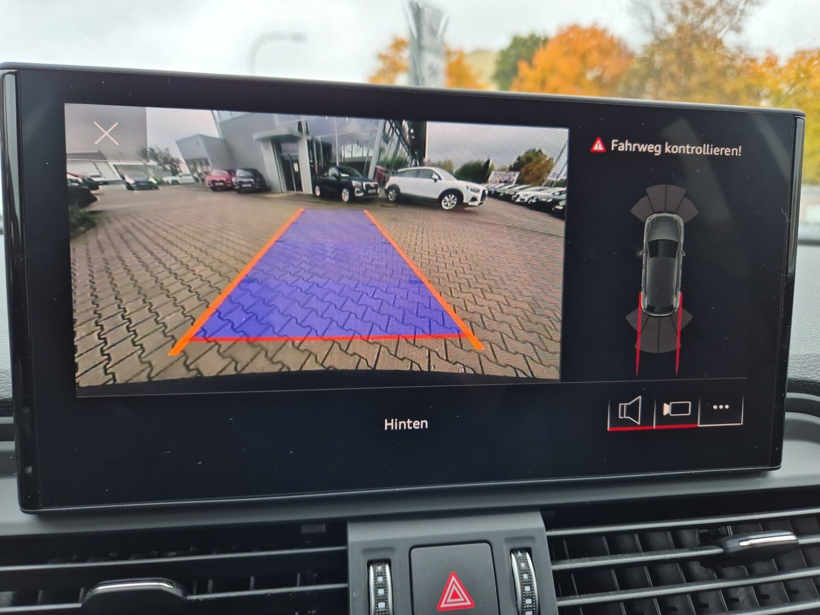 Fahrzeugabbildung Audi Q5 40 TFSI advanced quattro S-tronic STHZG Matri