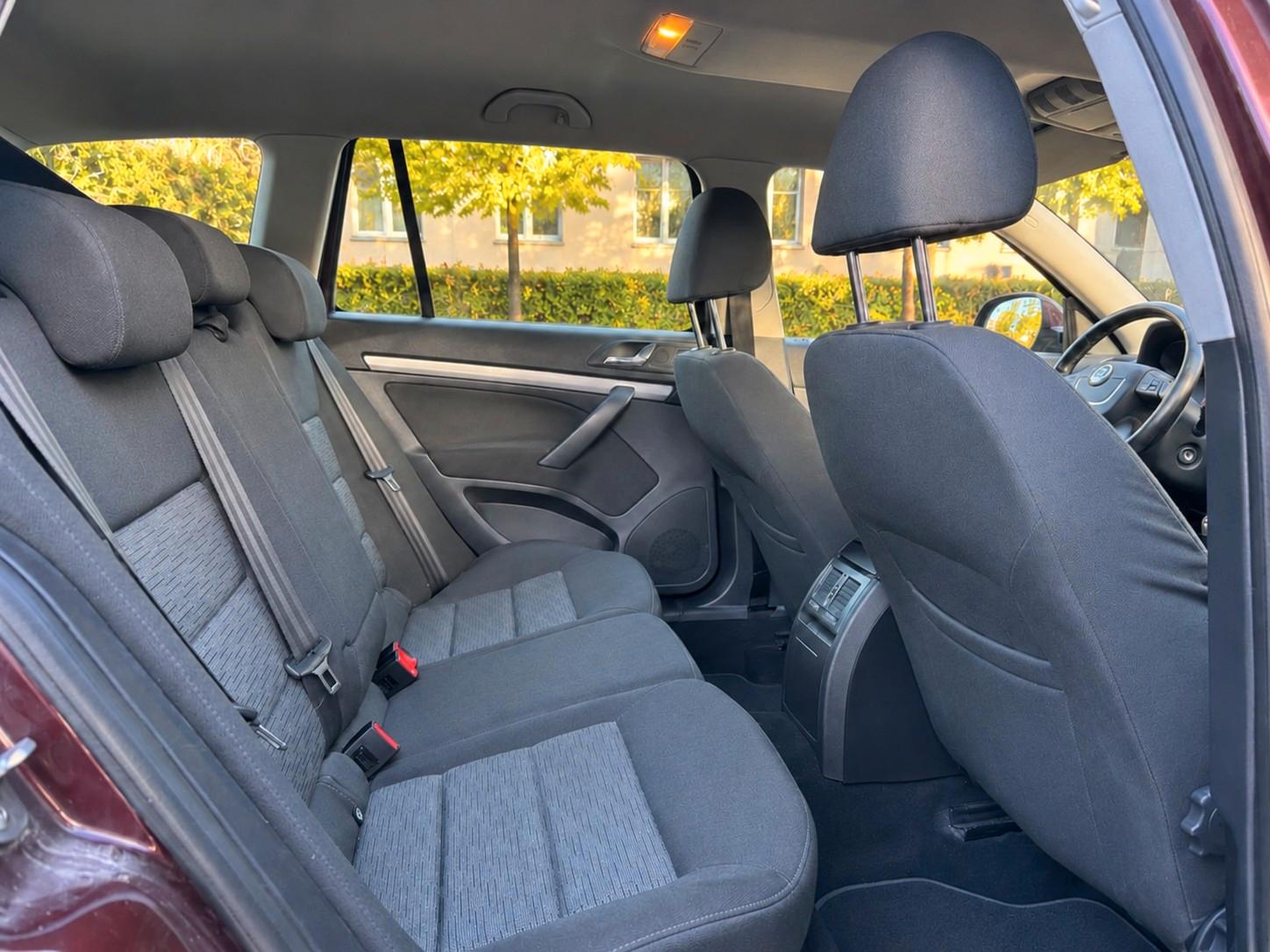 Skoda Octavia 2013 — photo 17
