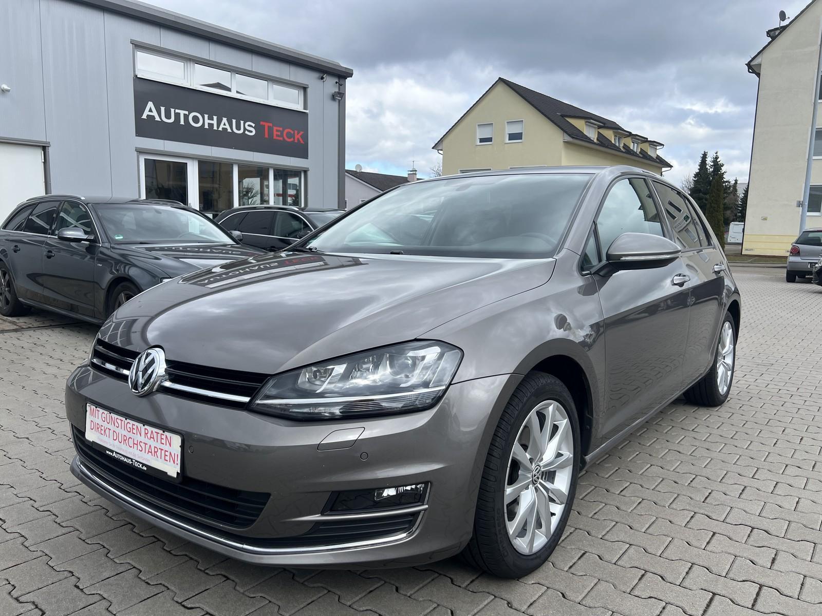 Volkswagen Golf VII Alcantara Sitze/KLIMAAUTOMAT/PDC/SHZ/AH