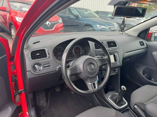 Fahrzeugabbildung Volkswagen Polo V Comfortline Klimatron ic NAVI