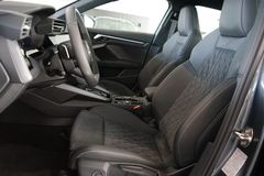 AUDI A3 Sportback 35 TFSI | 2x S line | Pano | Carbon AUDI A3 Sportback 35 TFSI | 2x S line | Pano | Carbon