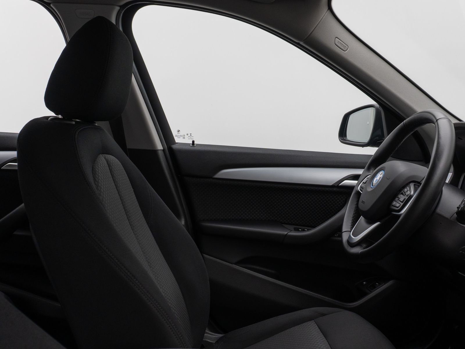 Fahrzeugabbildung BMW X1 xD25e Parkassist DAB Lordos Geschwindigkeitsr