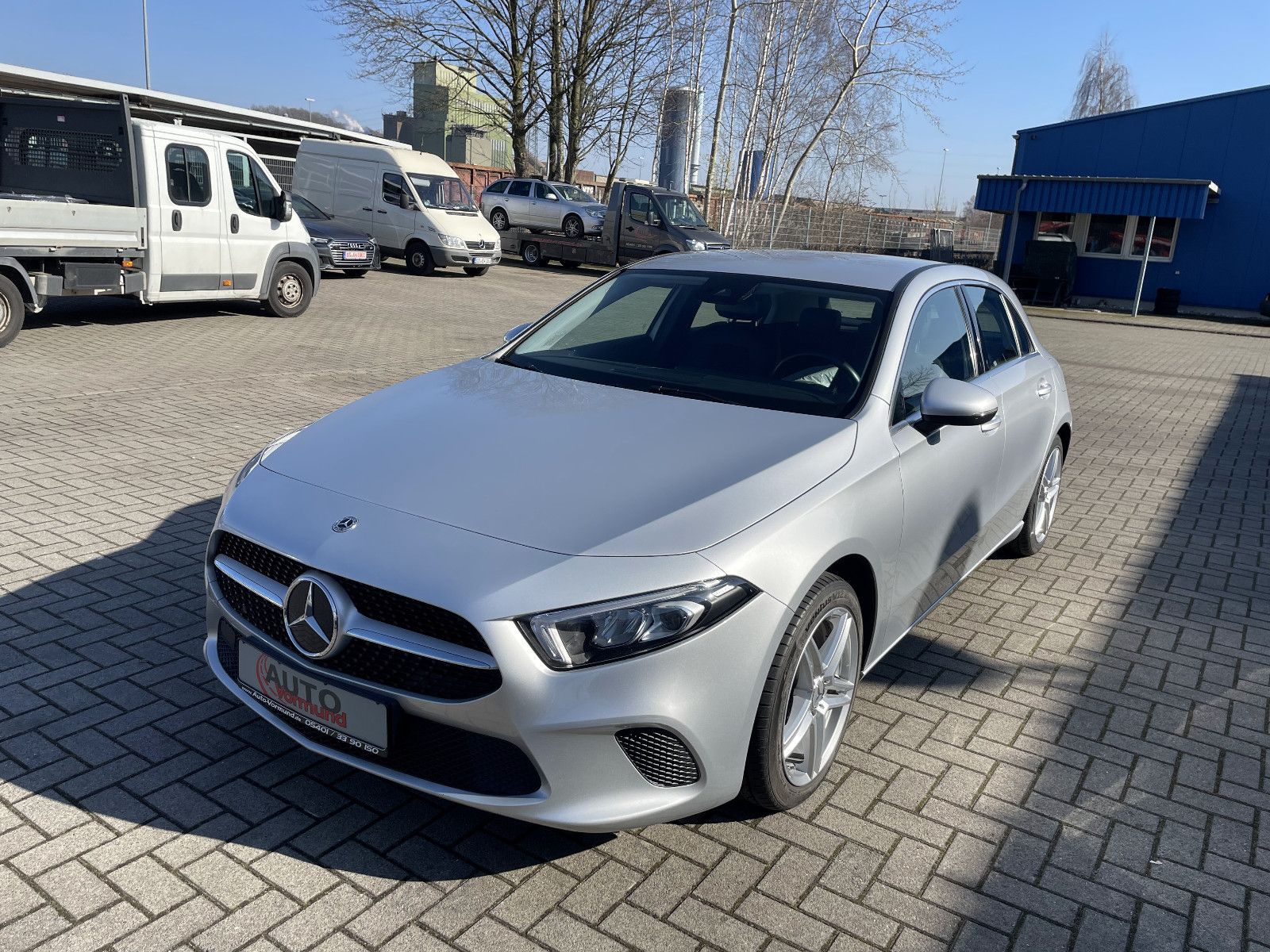 MERCEDES-BENZ A 200 d Progressive, LED