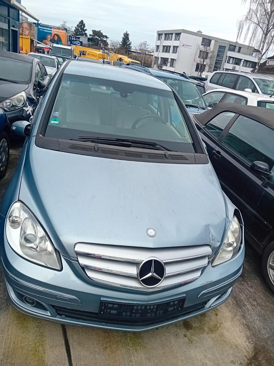 Mercedes-Benz B 150
