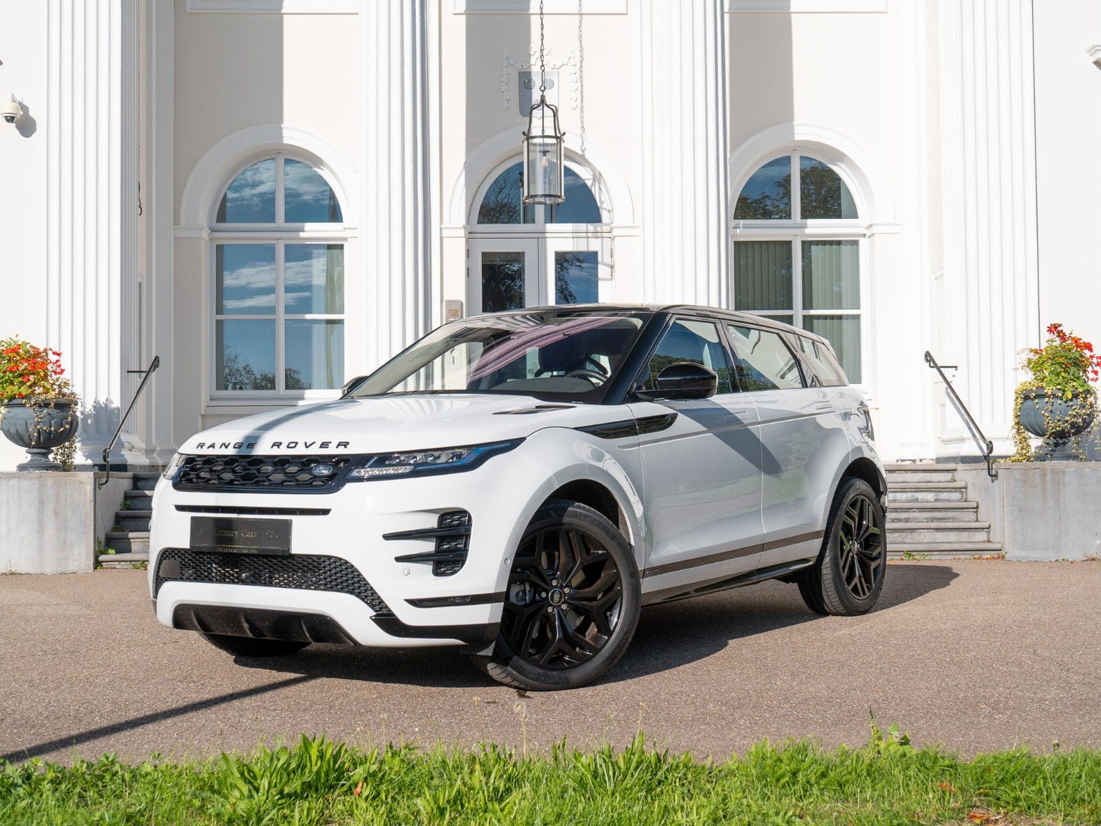 Land Rover Range Rover Evoque P300e AWD imagem 2