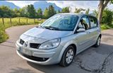 Renault Scenic Avantage 1.6 16V Avantage - Renault Scenic mit Benzin-Antrieb: Kleinbus, Automatik, 1.6
