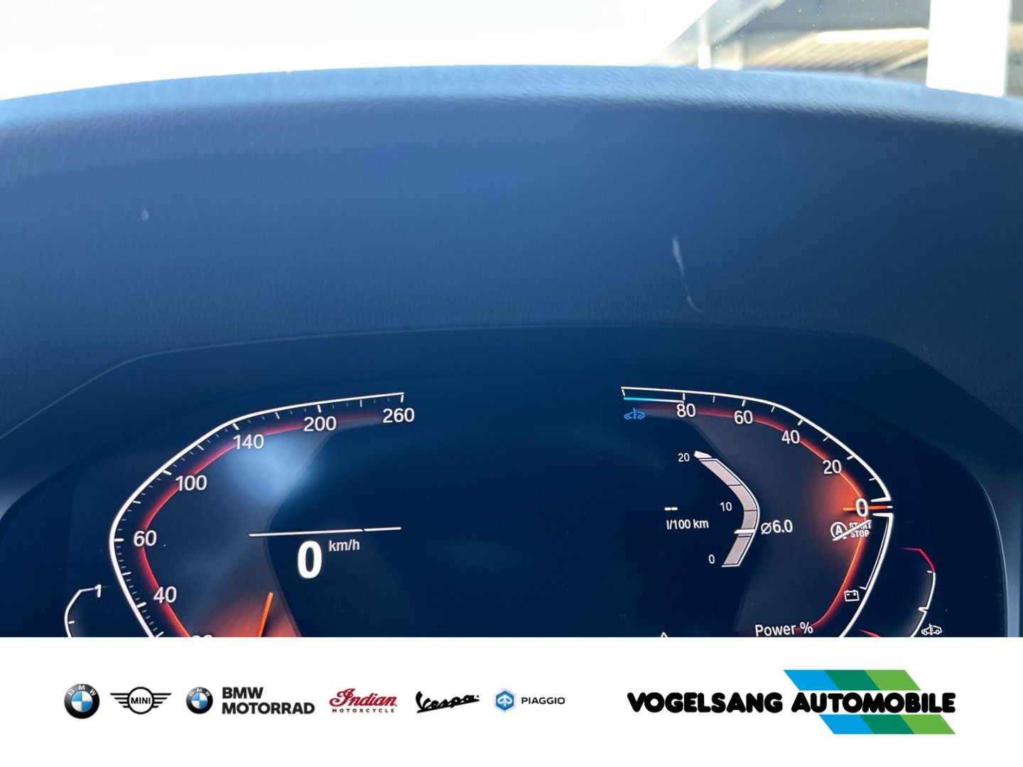 Fahrzeugabbildung BMW 320 d xDrive Touring M Sport Park-Assistent