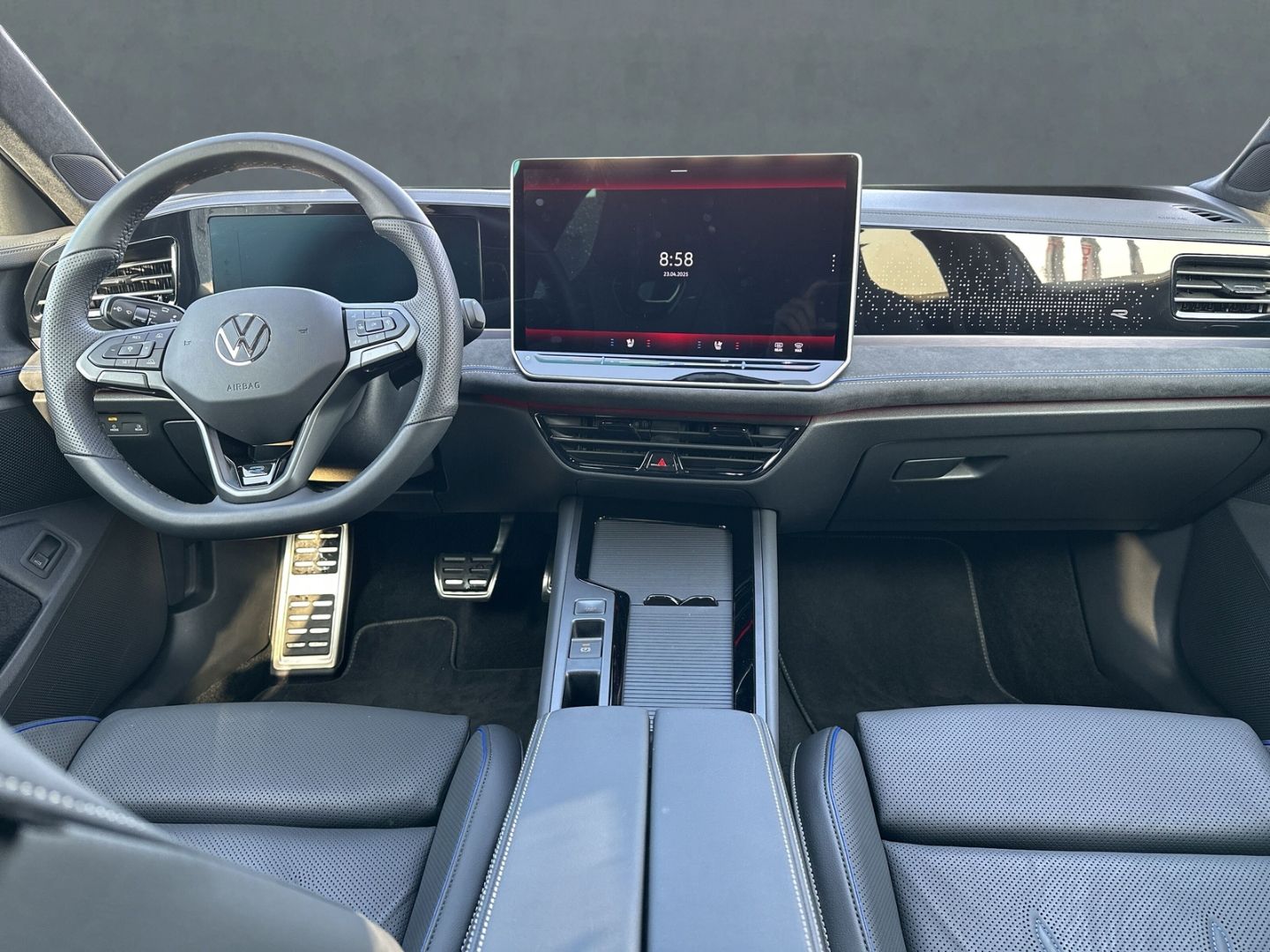 Passat Variant 2.0 TDI R-line Signature Edition 