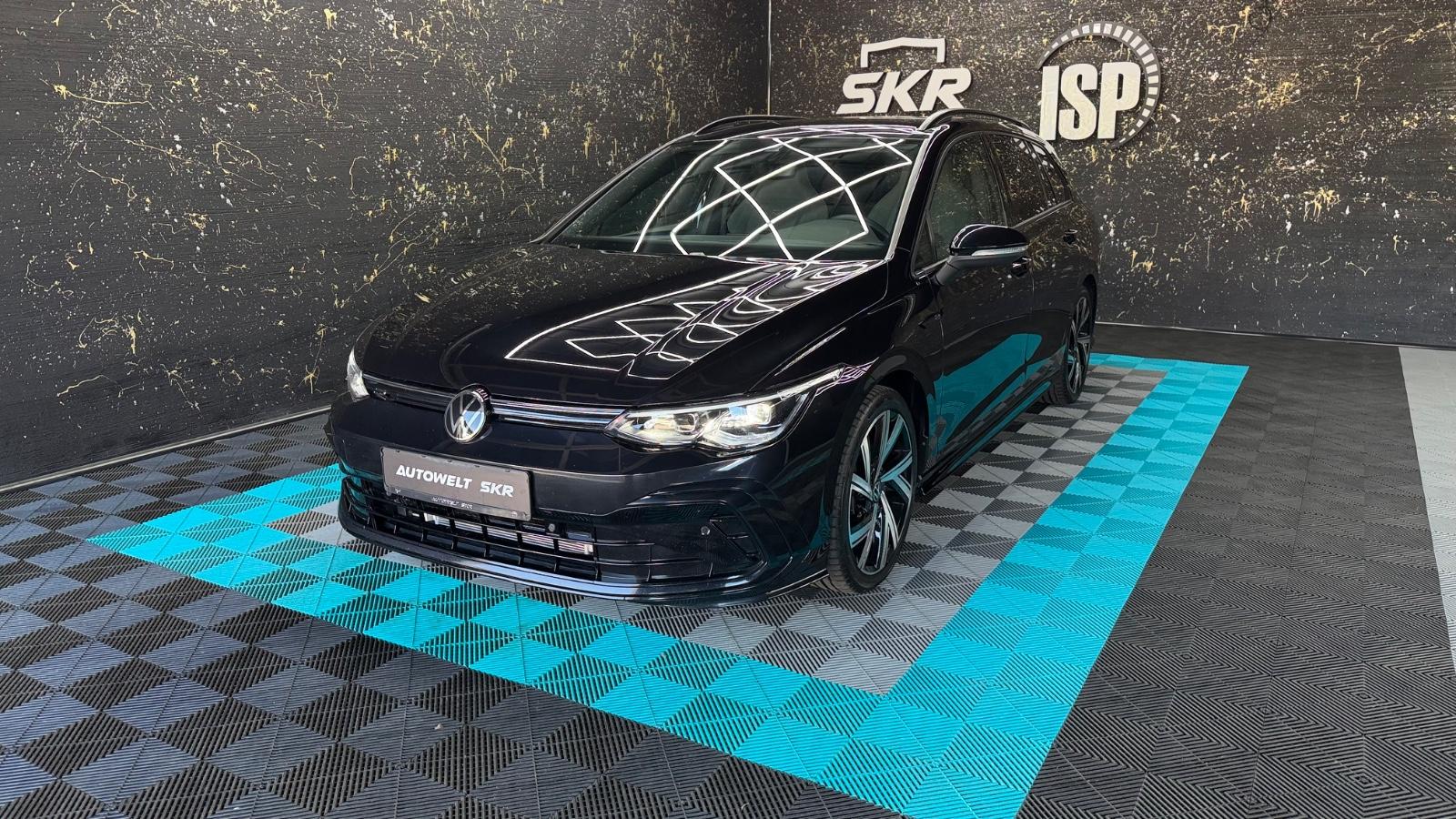 Volkswagen Golf VIII Variant R-Line/1HND/RFK/SHZ/MATRIX