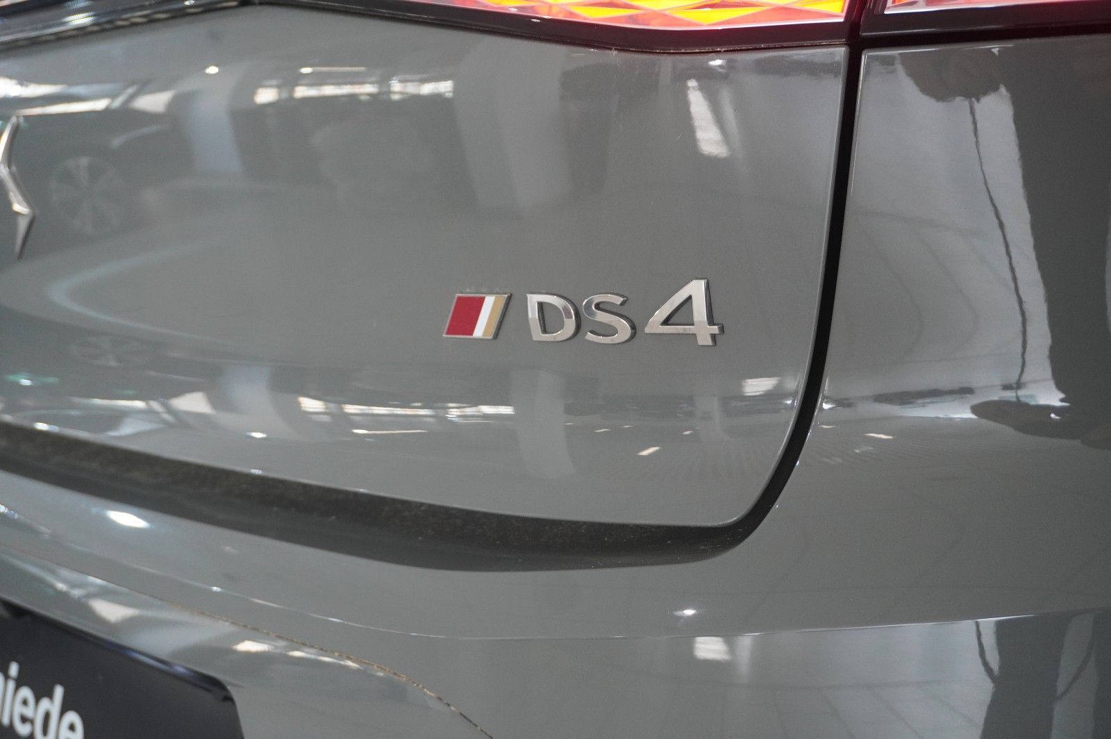 Fahrzeugabbildung DS Automobiles DS4 DS 4 E-Tense PERFORM. LINE PHEV NAVI/LED/DAB
