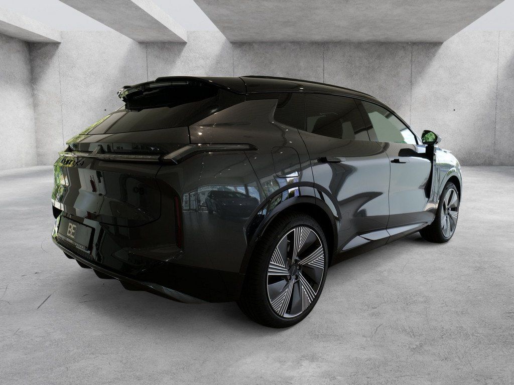 Lynk & Co 08