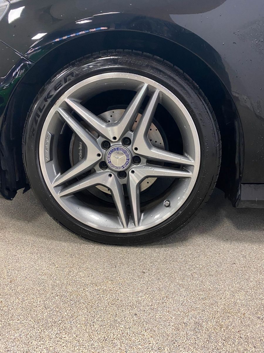 Fahrzeugabbildung Mercedes-Benz A 180 StreetStyle+NAVI+18"+AMG Optik Paket+DCT+