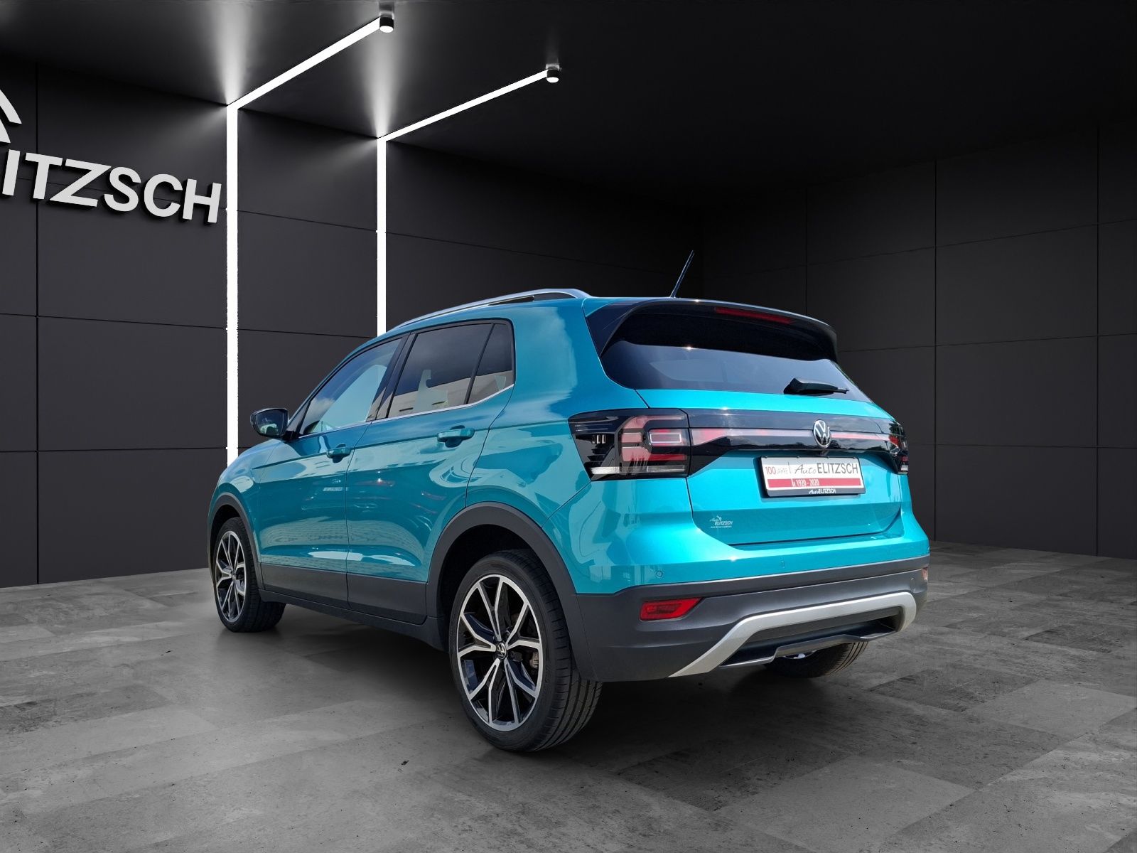 Fahrzeugabbildung Volkswagen T-Cross TSI Style DSG LED AHK Navi AID RFK SH 18